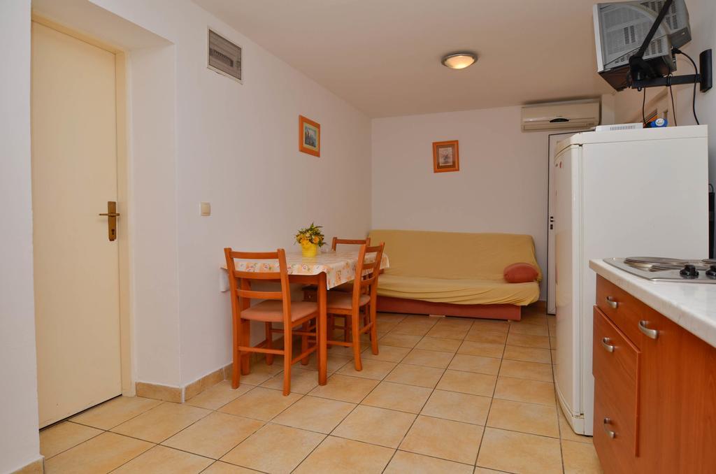 Apartments Karla Orebić Cameră foto